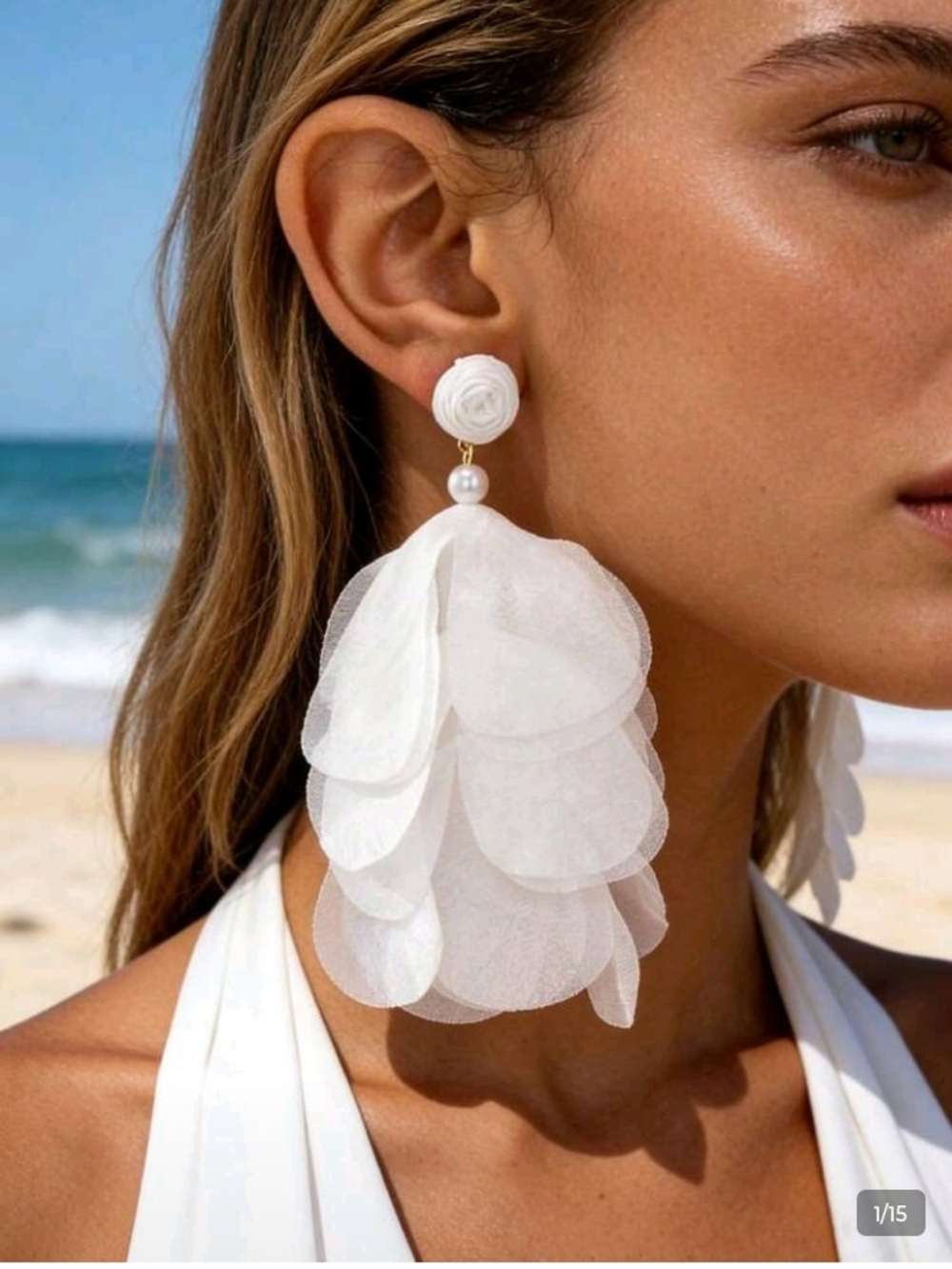 WHITE BIHO FLORAL DESIGN TASSEL EARRINGS